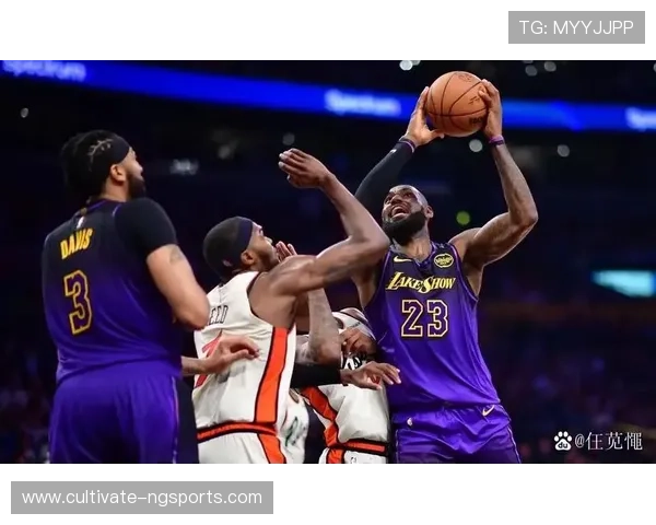 NBA最新动态：詹姆斯伤情更新，勇士与湖人展开季后赛大战前瞻